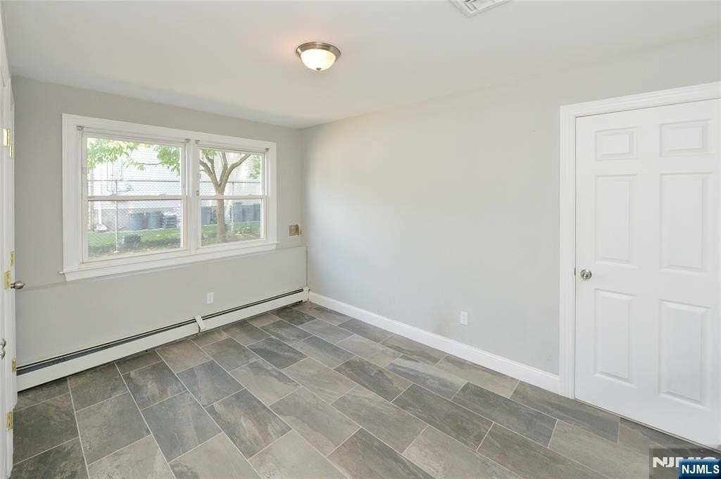 1 Leliarts Ln - Photo 7 of 11