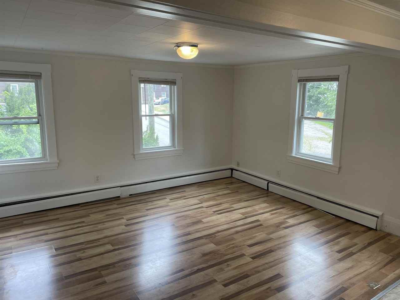 1719 Hanson St - Photo 2 of 15