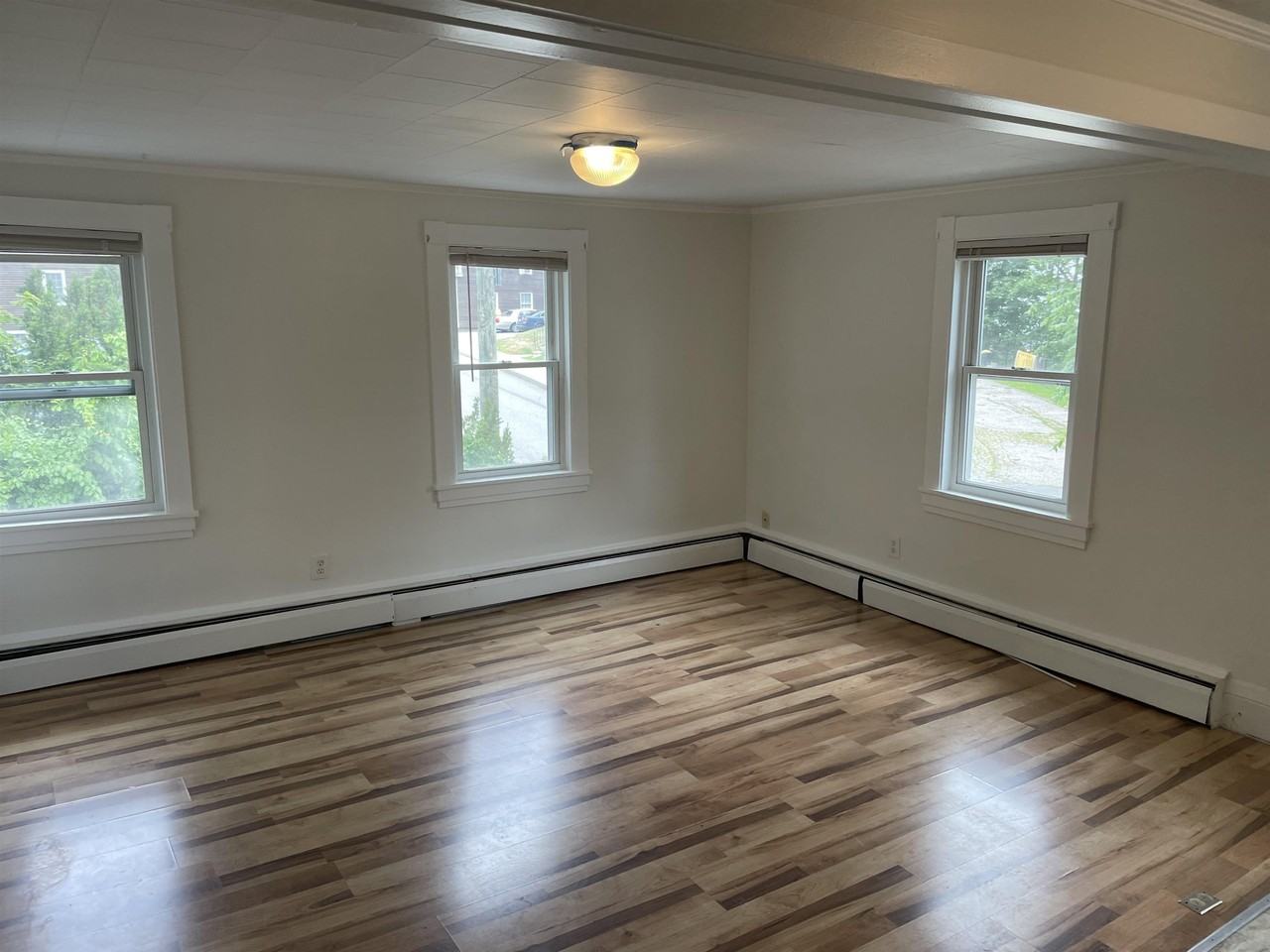 1719 Hanson St - Photo 3 of 15