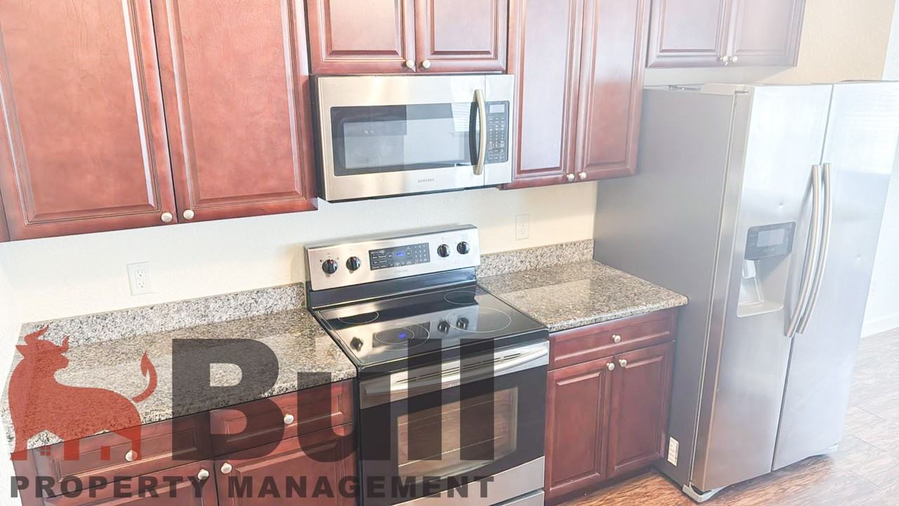 1428 Evergreen Ct #1428 - Photo 3 of 28
