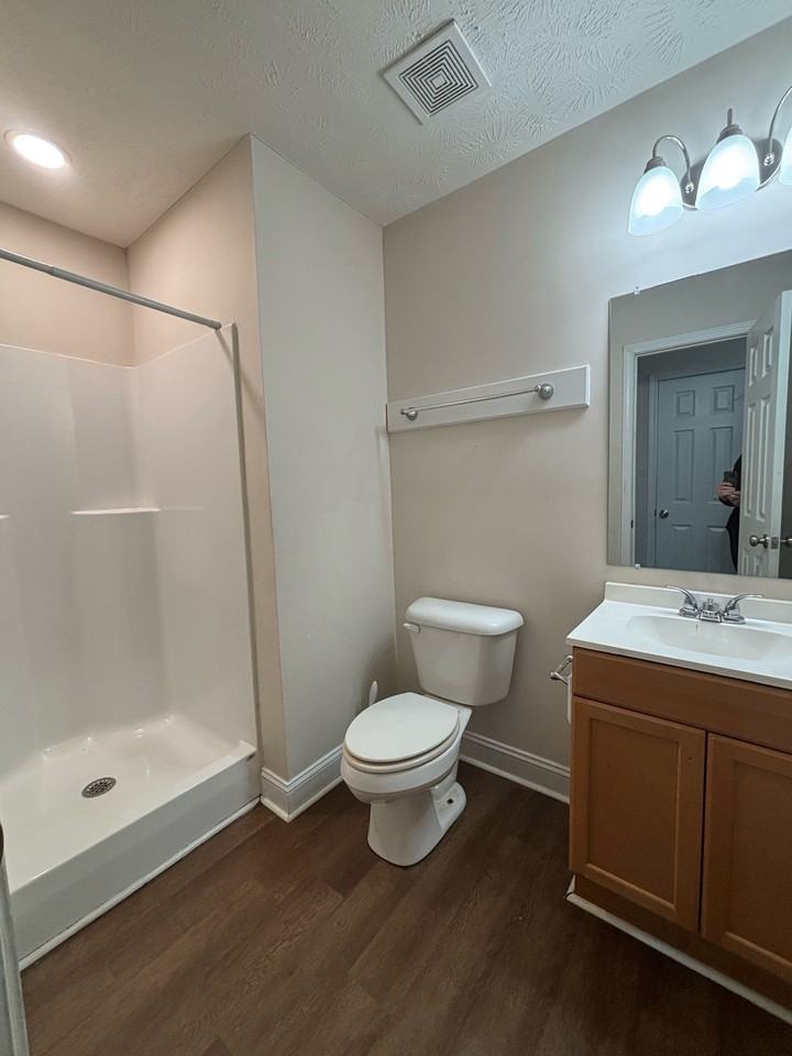 322 E Jenkins St #1 - Photo 6 of 12