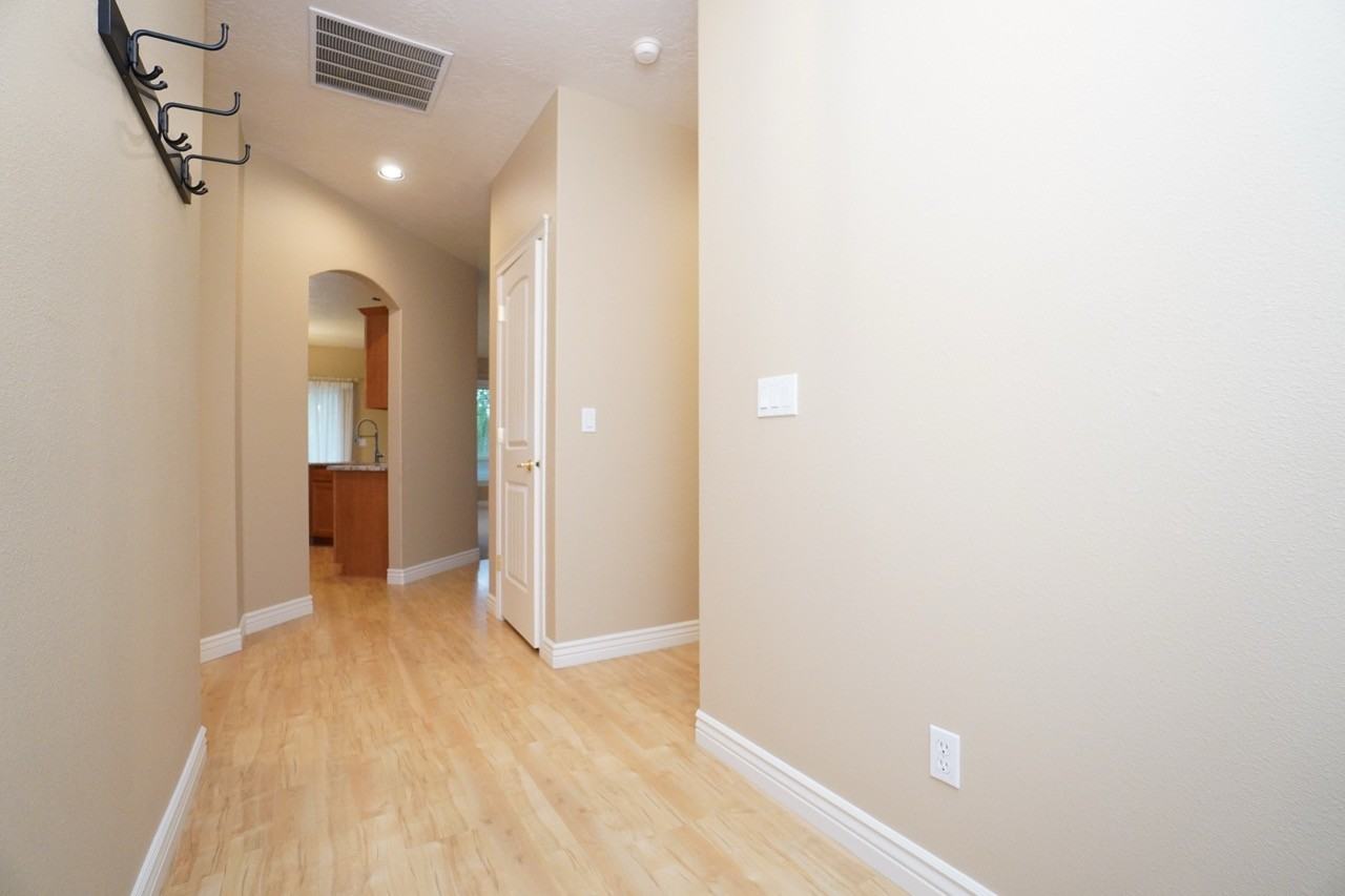 1917 W Marten Creek Dr #1 - Photo 6 of 37