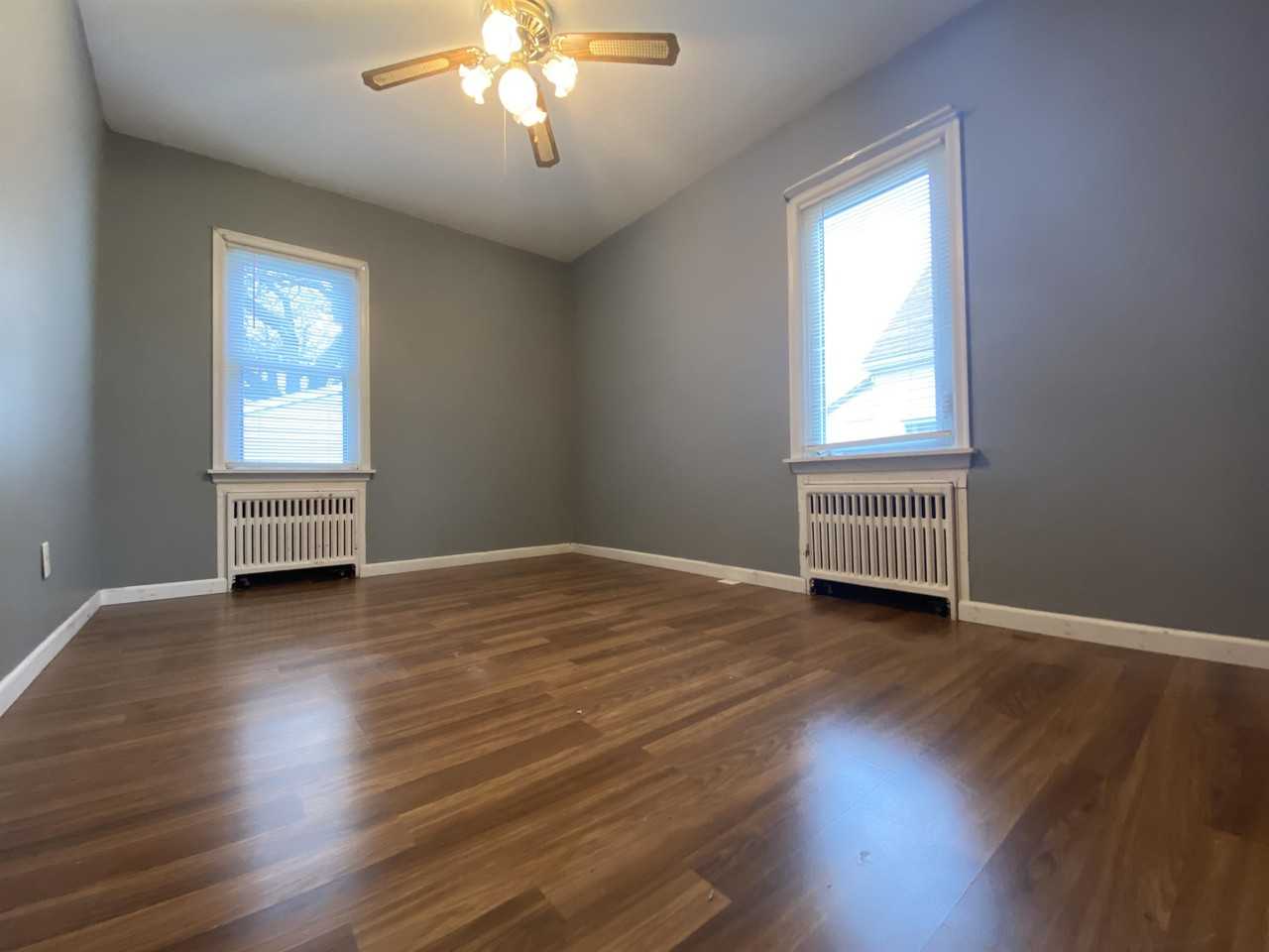 19 7th Ave Ne #1 - Photo 5 of 22
