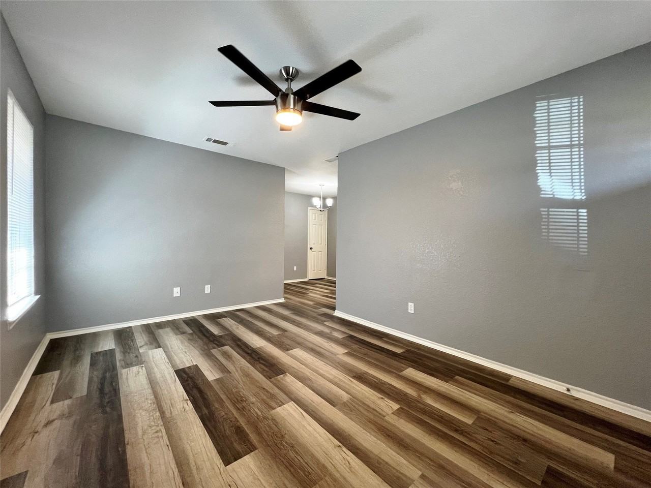 1010 S Retta St - Photo 3 of 24