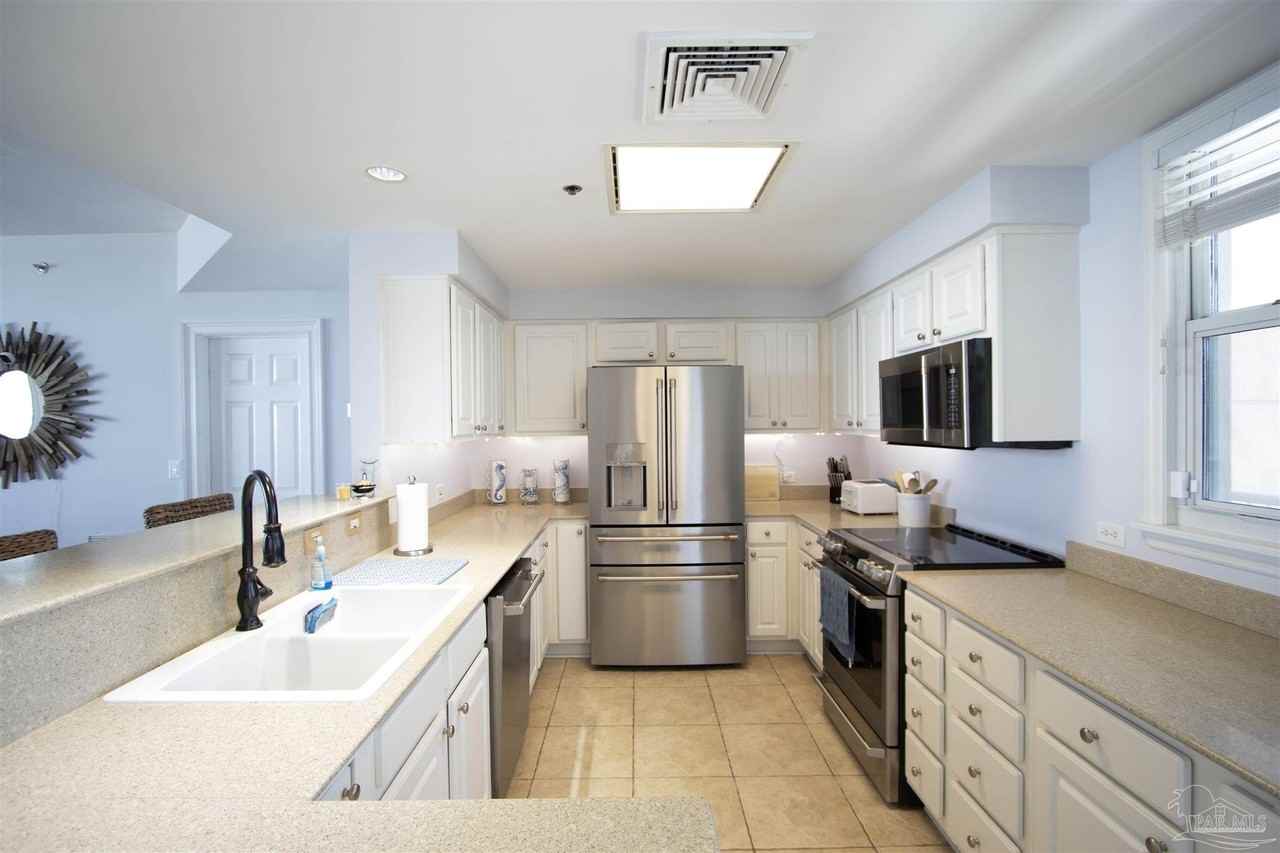 800 Fort Pickens Rd #702 - Photo 5 of 30