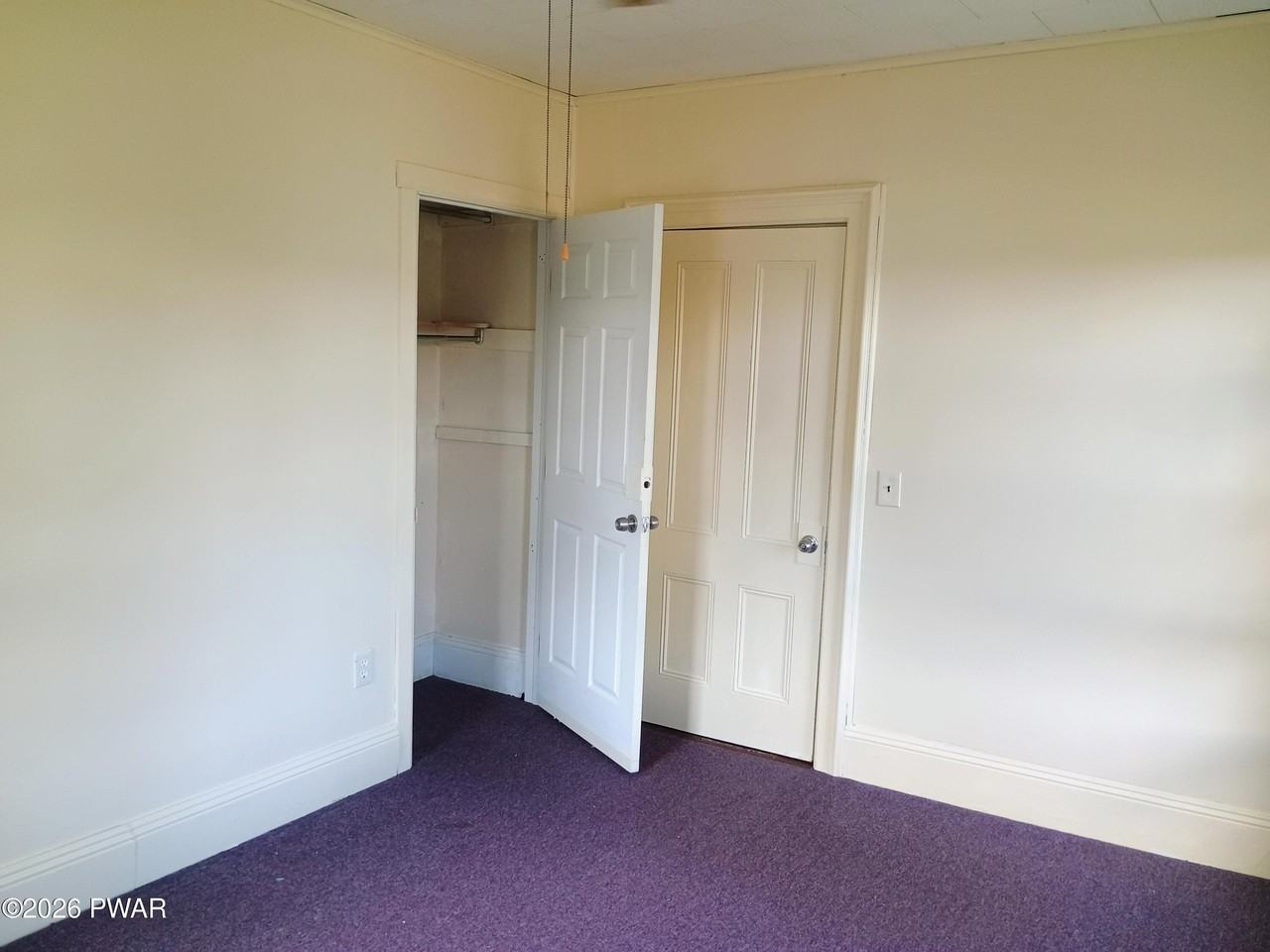 205 Avenue N - Photo 5 of 8