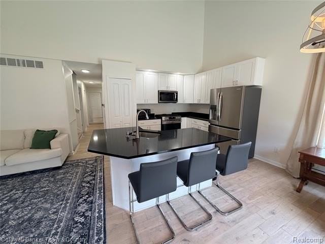 5881 Woodruff View Dr - Photo 3 of 19