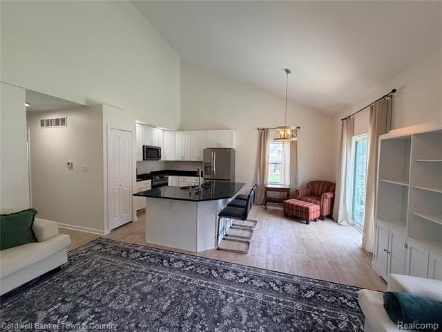 5881 Woodruff View Dr - Photo 6 of 19
