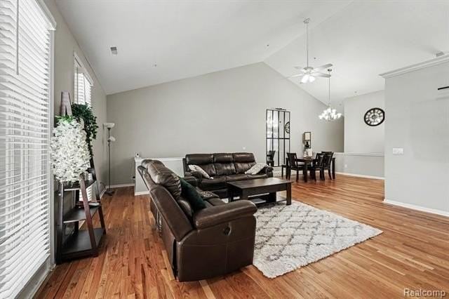 644 Constitution St - Photo 7 of 28