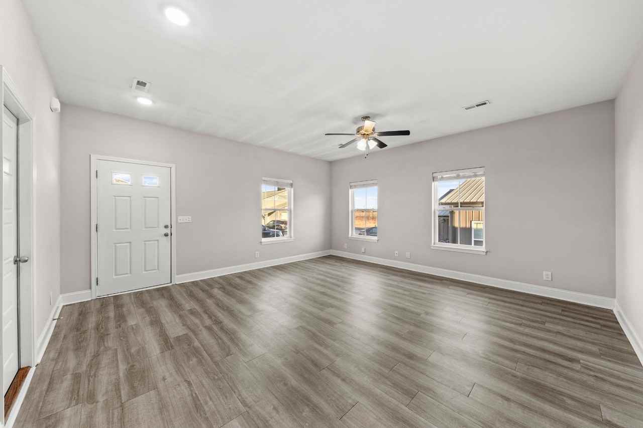Bainbridge Drive - Photo 6 of 34