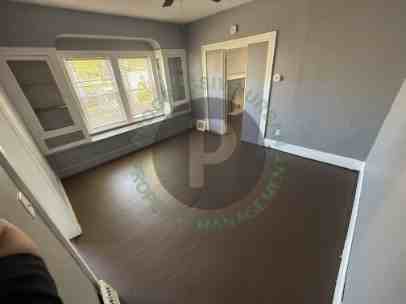 3412 E 147th St #1 - Photo 4 of 20