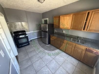 3412 E 147th St #1 - Photo 5 of 20