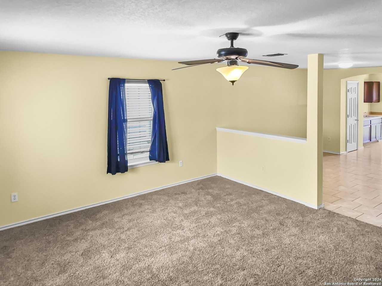 11259 Dublin Woods - Photo 5 of 23