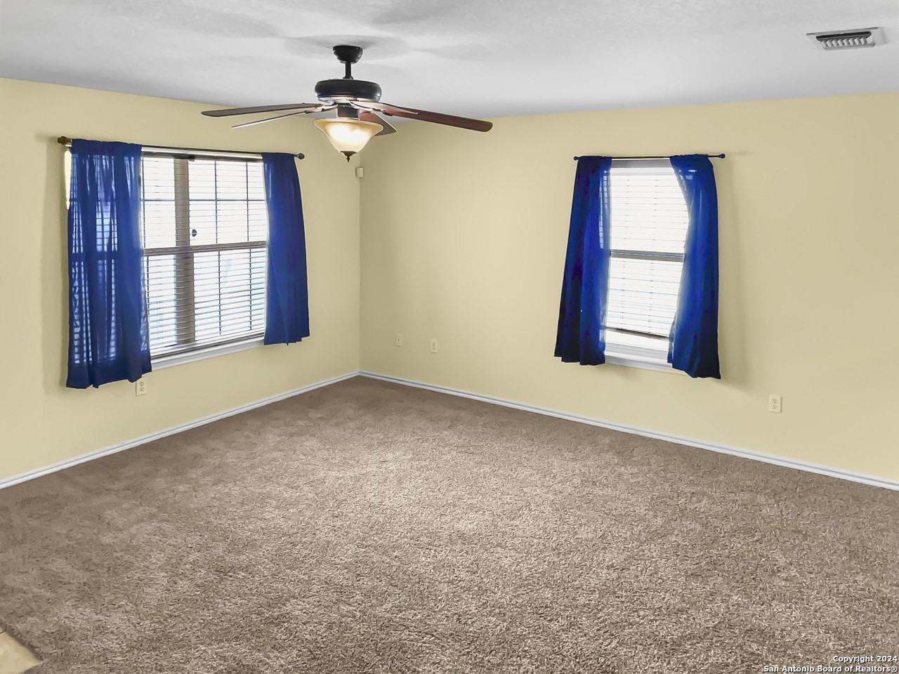 11259 Dublin Woods - Photo 6 of 23