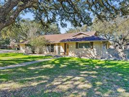 featured image of 521 Paseo Canada St