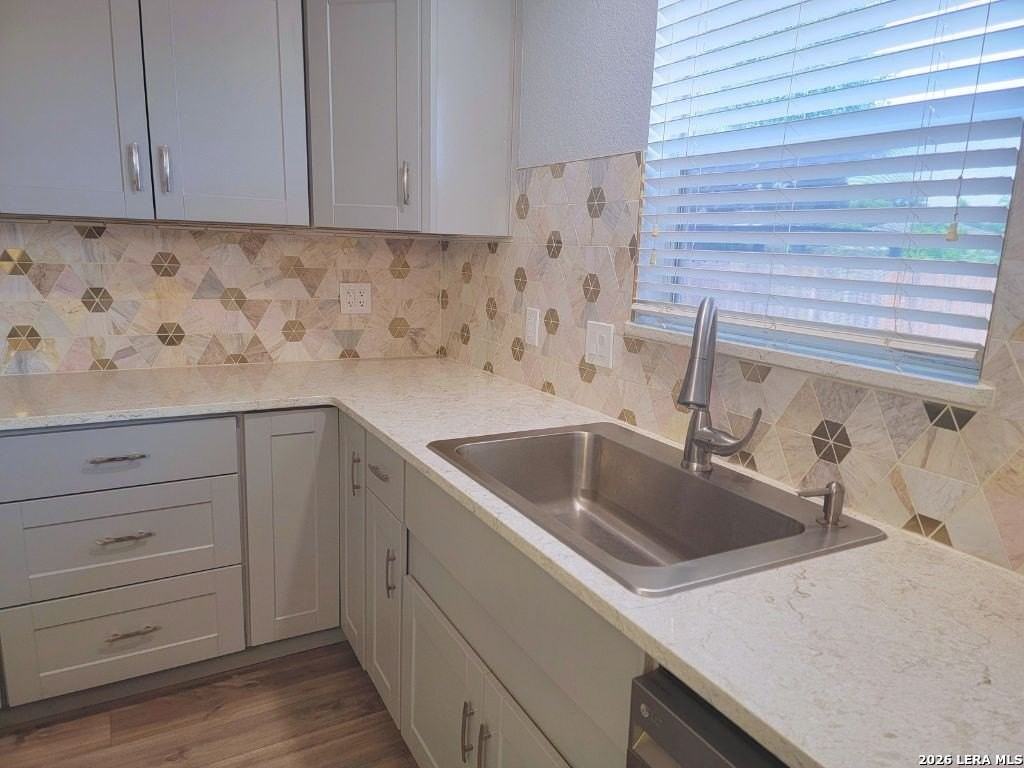 7714 Cortland Oak - Photo 4 of 28