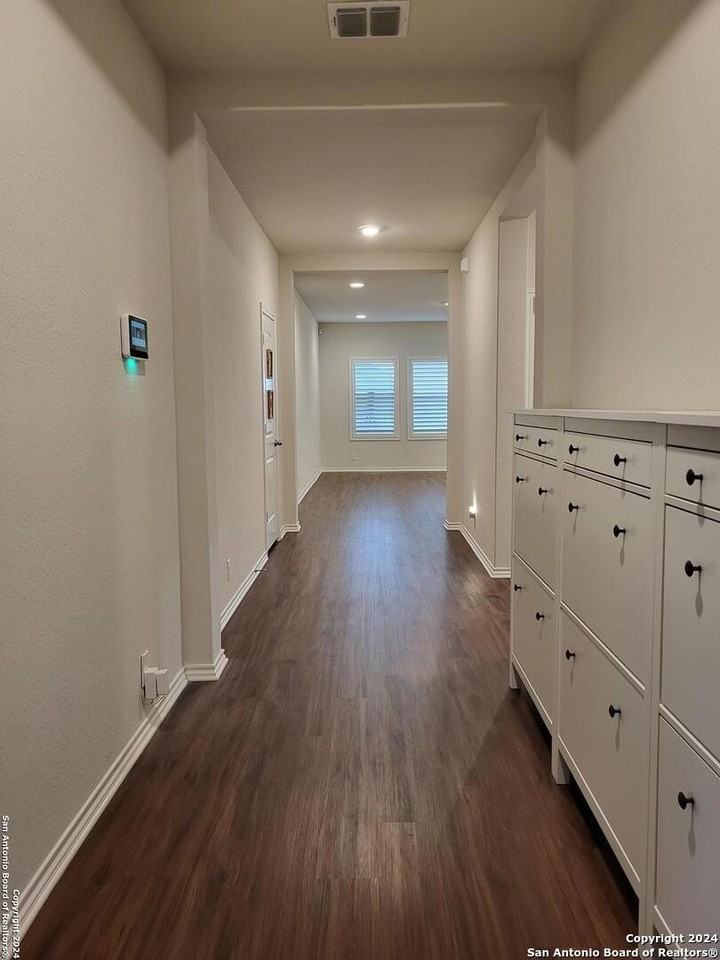 6934 Shiraz Way - Photo 4 of 24