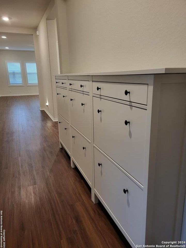 6934 Shiraz Way - Photo 5 of 24