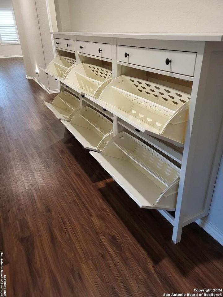 6934 Shiraz Way - Photo 6 of 24