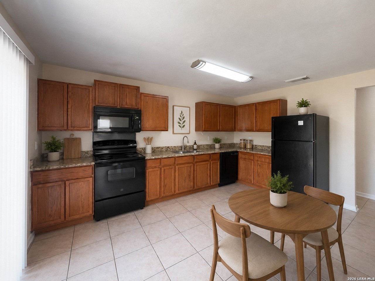 6667 Beech Trail Dr - Photo 4 of 50