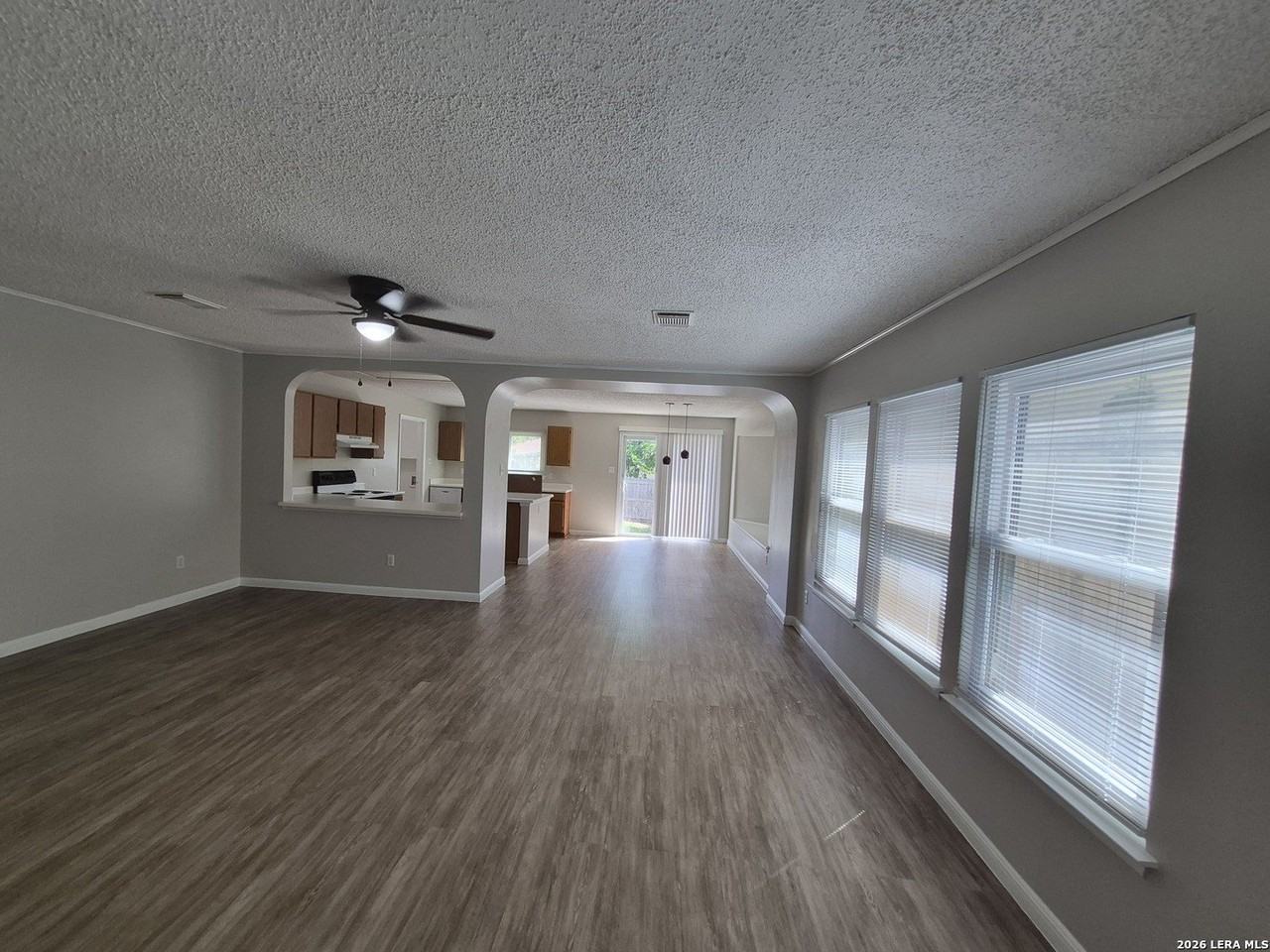 4414 Stradford Pl - Photo 3 of 29