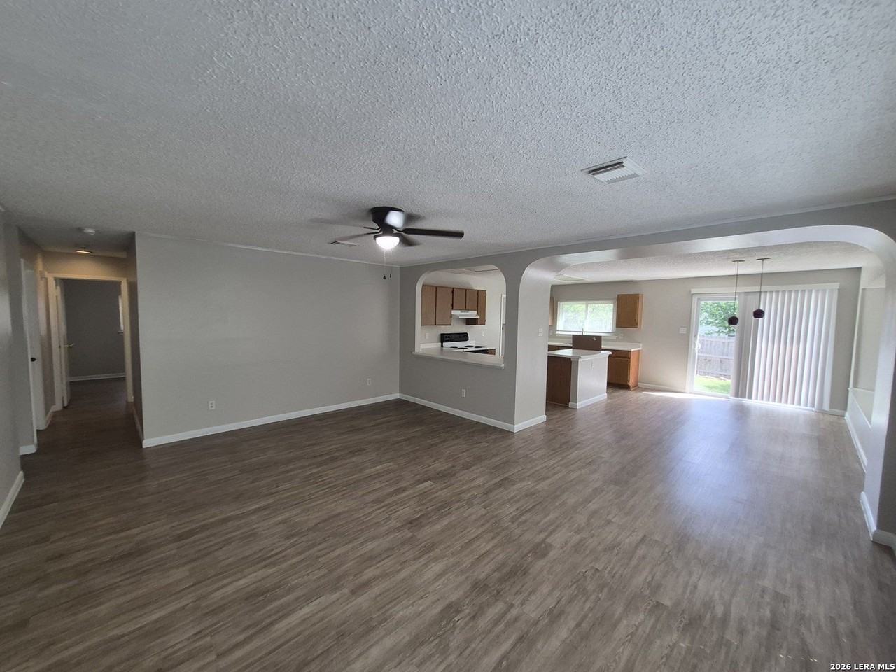4414 Stradford Pl - Photo 4 of 29
