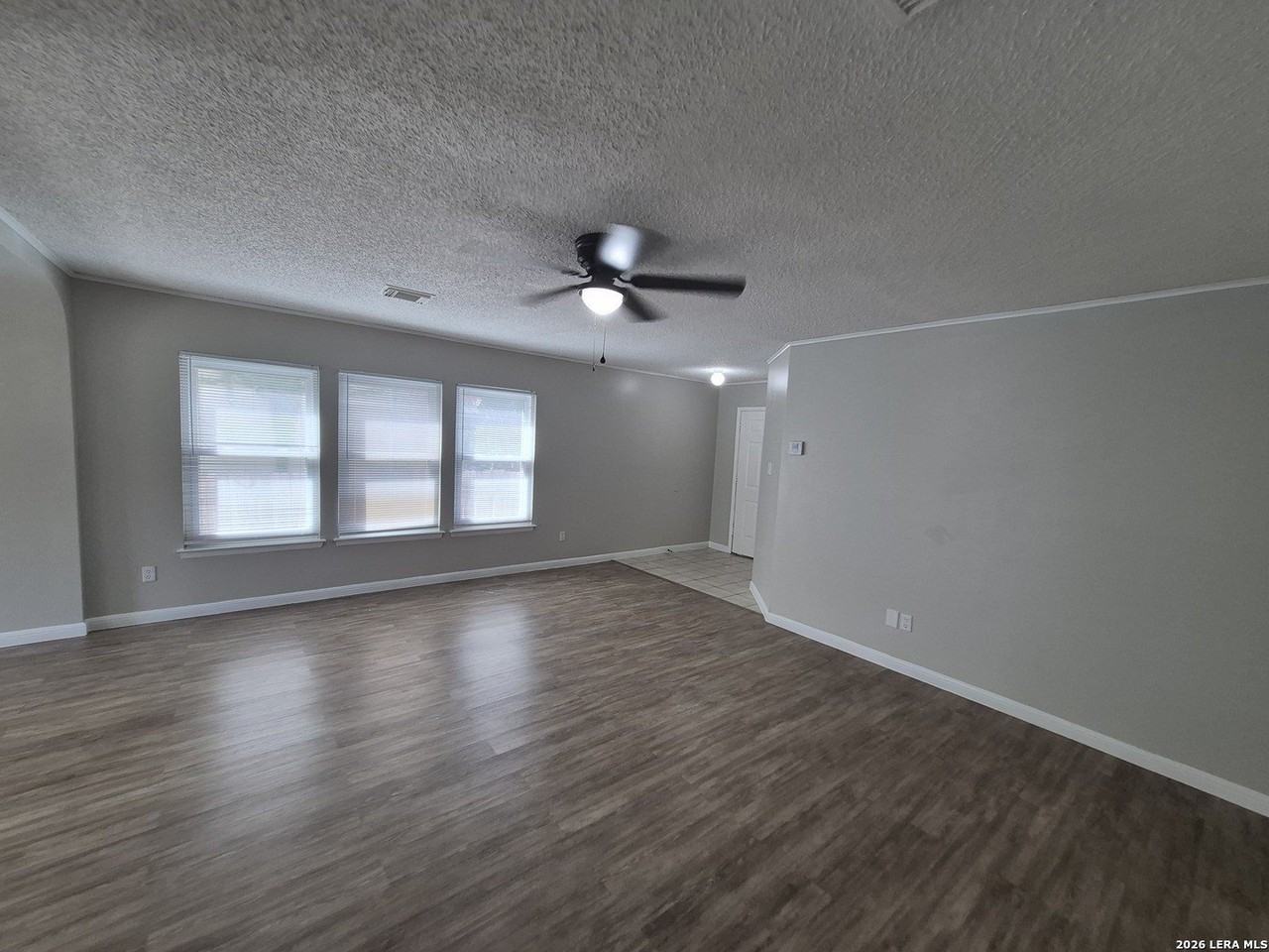 4414 Stradford Pl - Photo 7 of 29