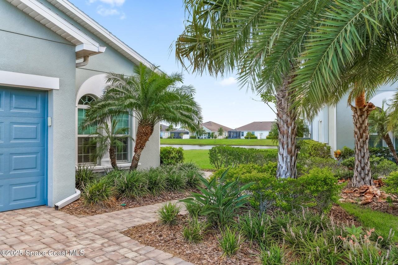 7544 Loren Cove Dr - Photo 5 of 50