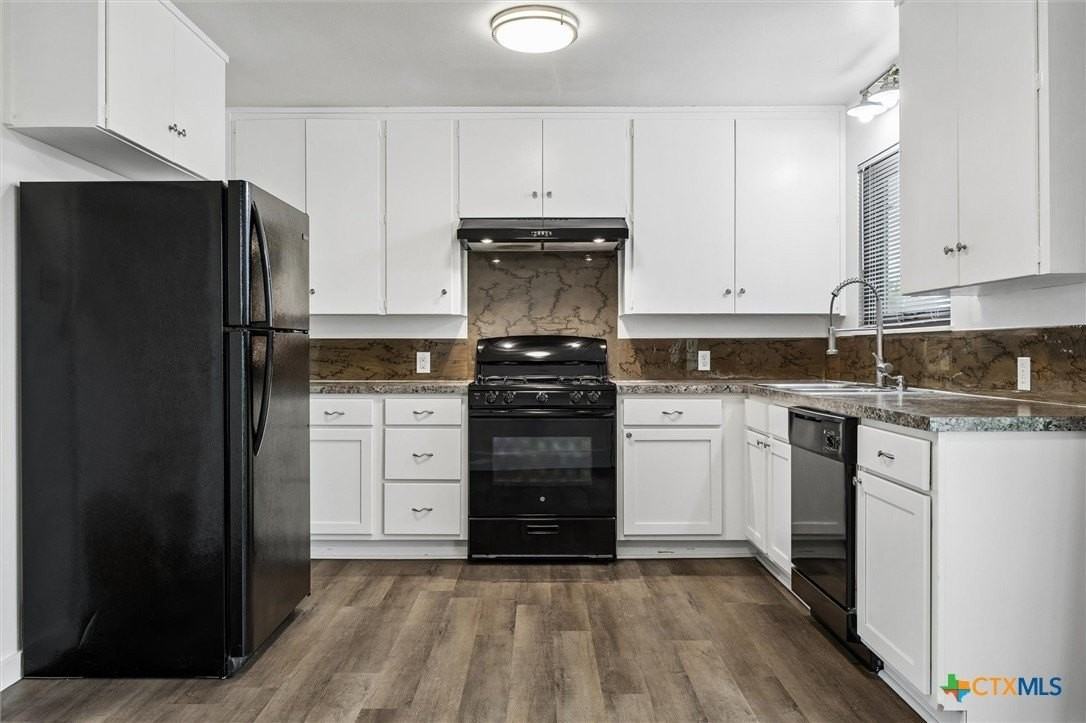 907 Jefferis Ave - Photo 5 of 15