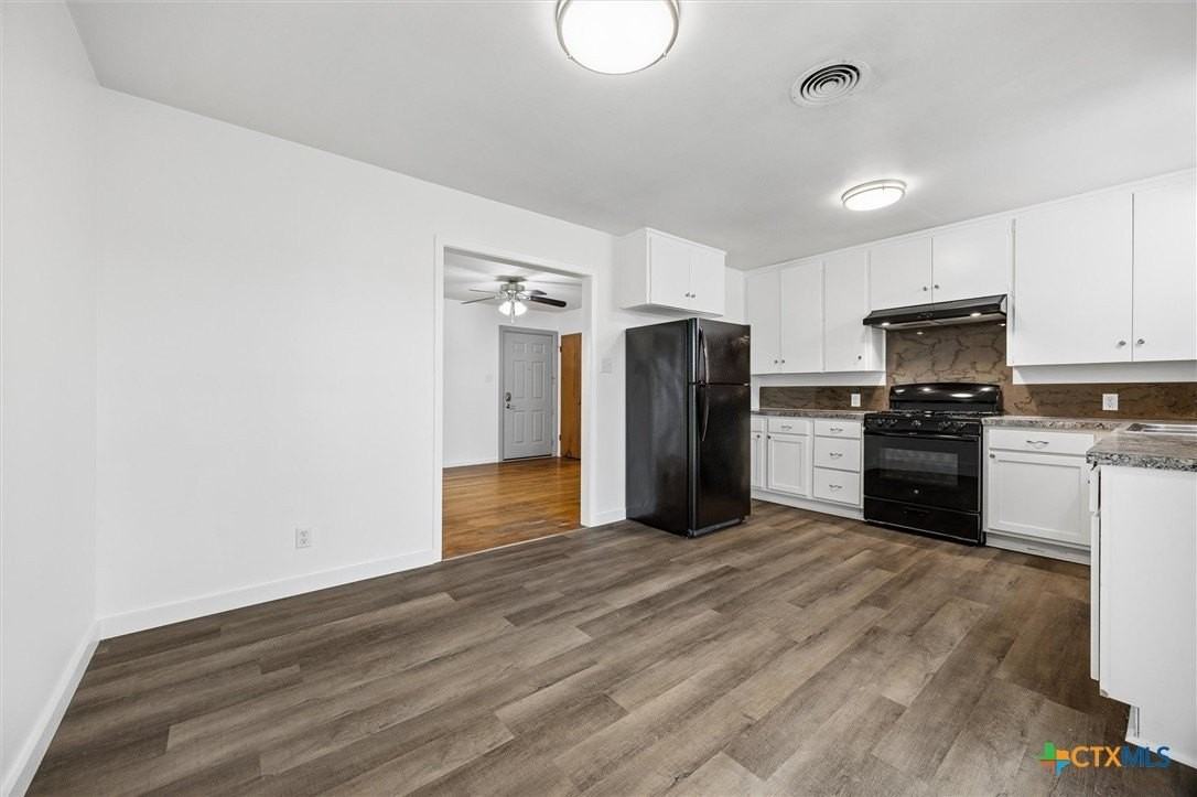 907 Jefferis Ave - Photo 6 of 15