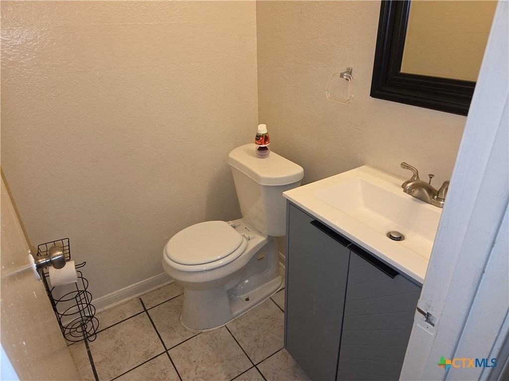 900 Ticonderoga Dr #B - Photo 6 of 11