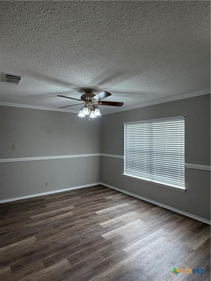 305 Stone Park - Photo 3 of 25