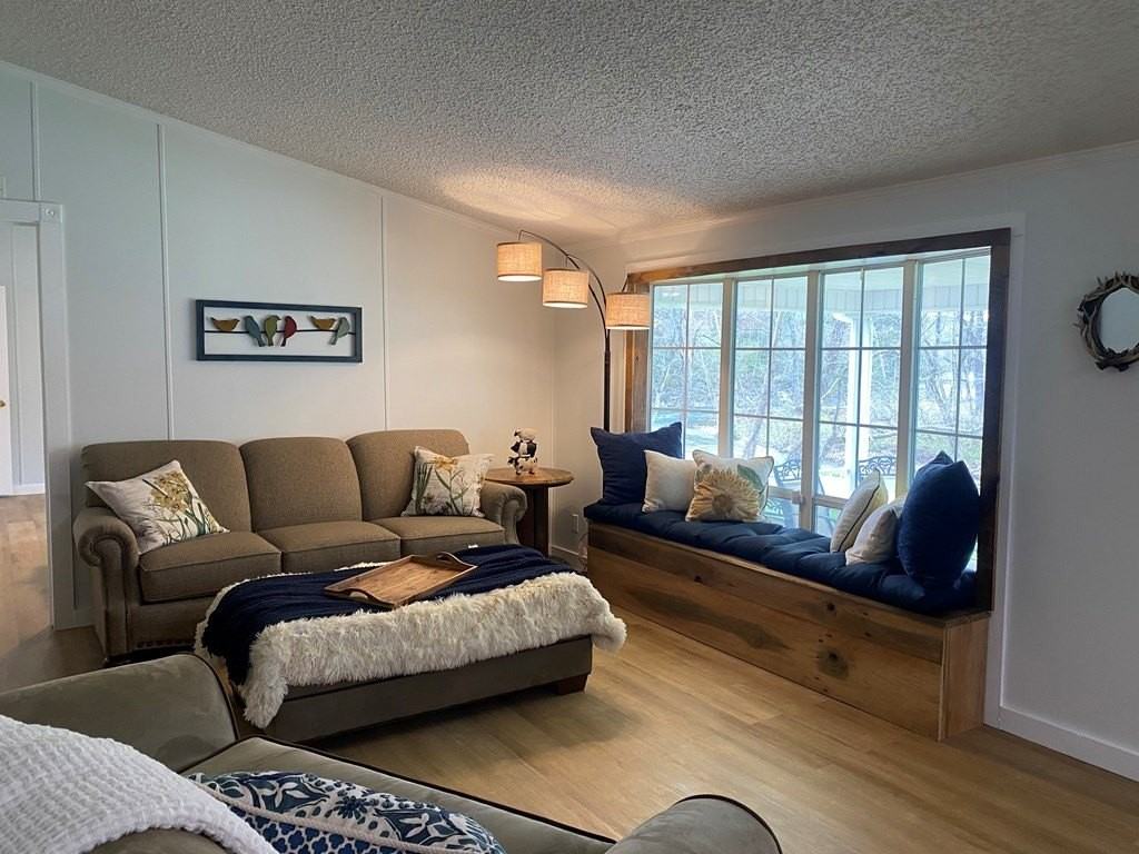 21570 Alvarado Rd - Photo 4 of 27