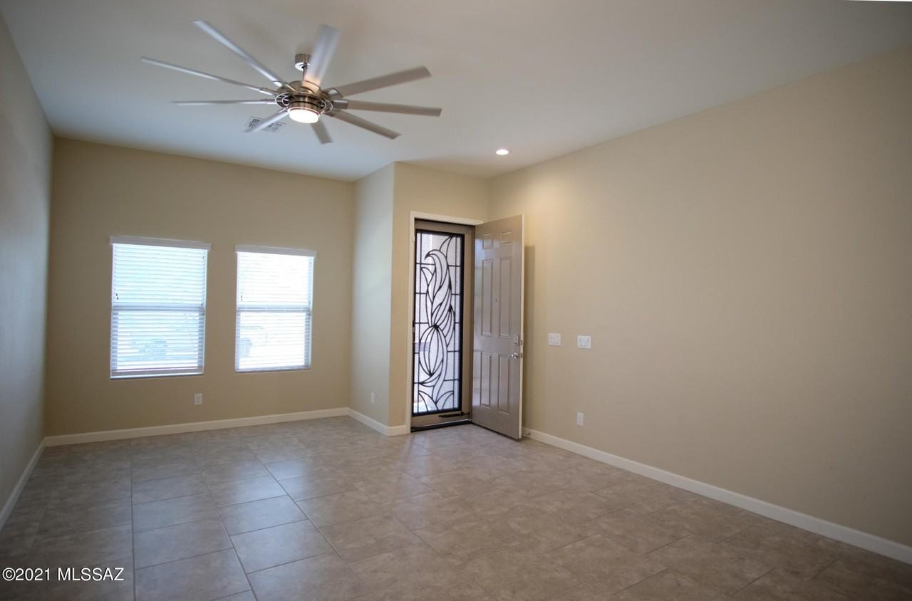 3462 W Ringtail Den Way - Photo 5 of 42