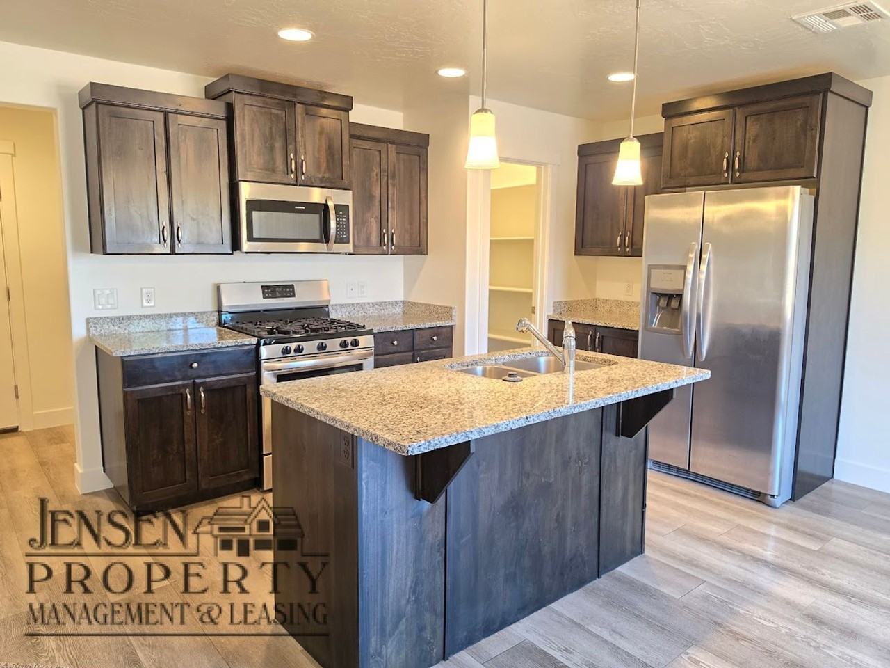 5885 S Challenger Way - Photo 6 of 34