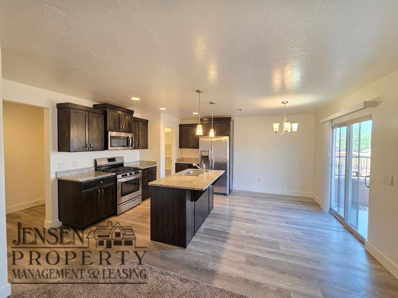 5885 S Challenger Way - Photo 7 of 34