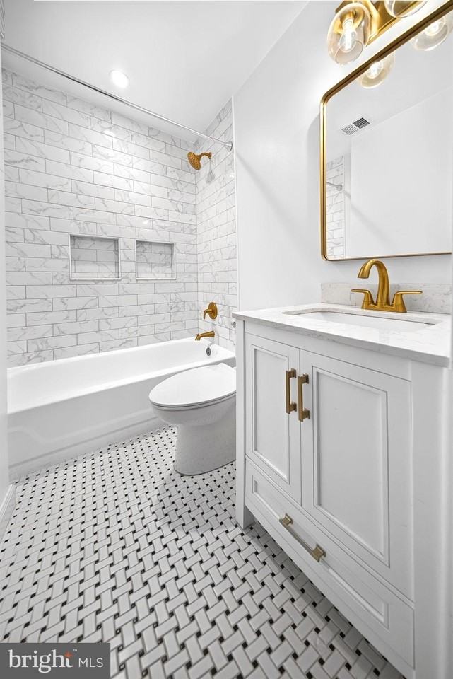 1213 12th St Nw #A - Photo 7 of 34
