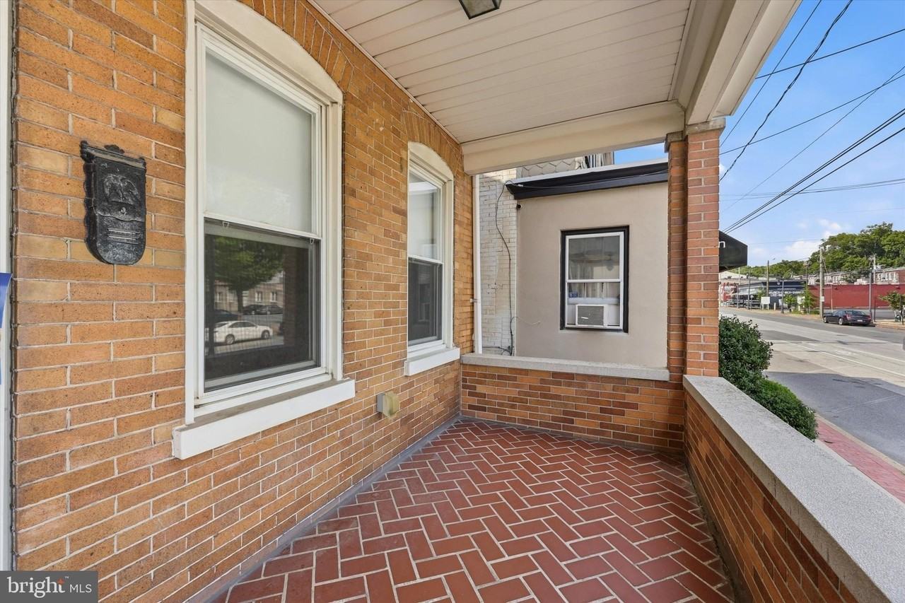 832 N Union St - Photo 2 of 14