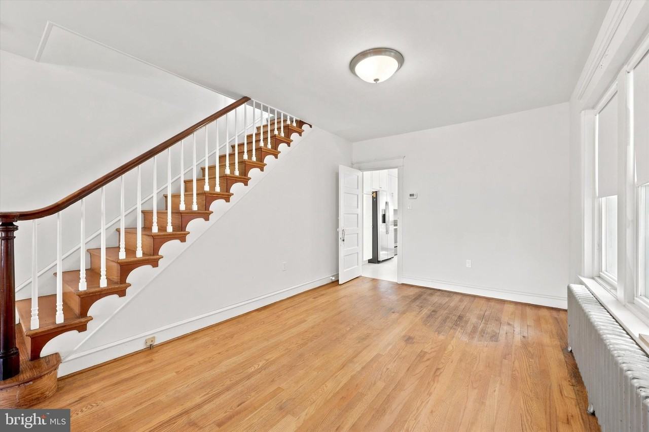 832 N Union St - Photo 5 of 14