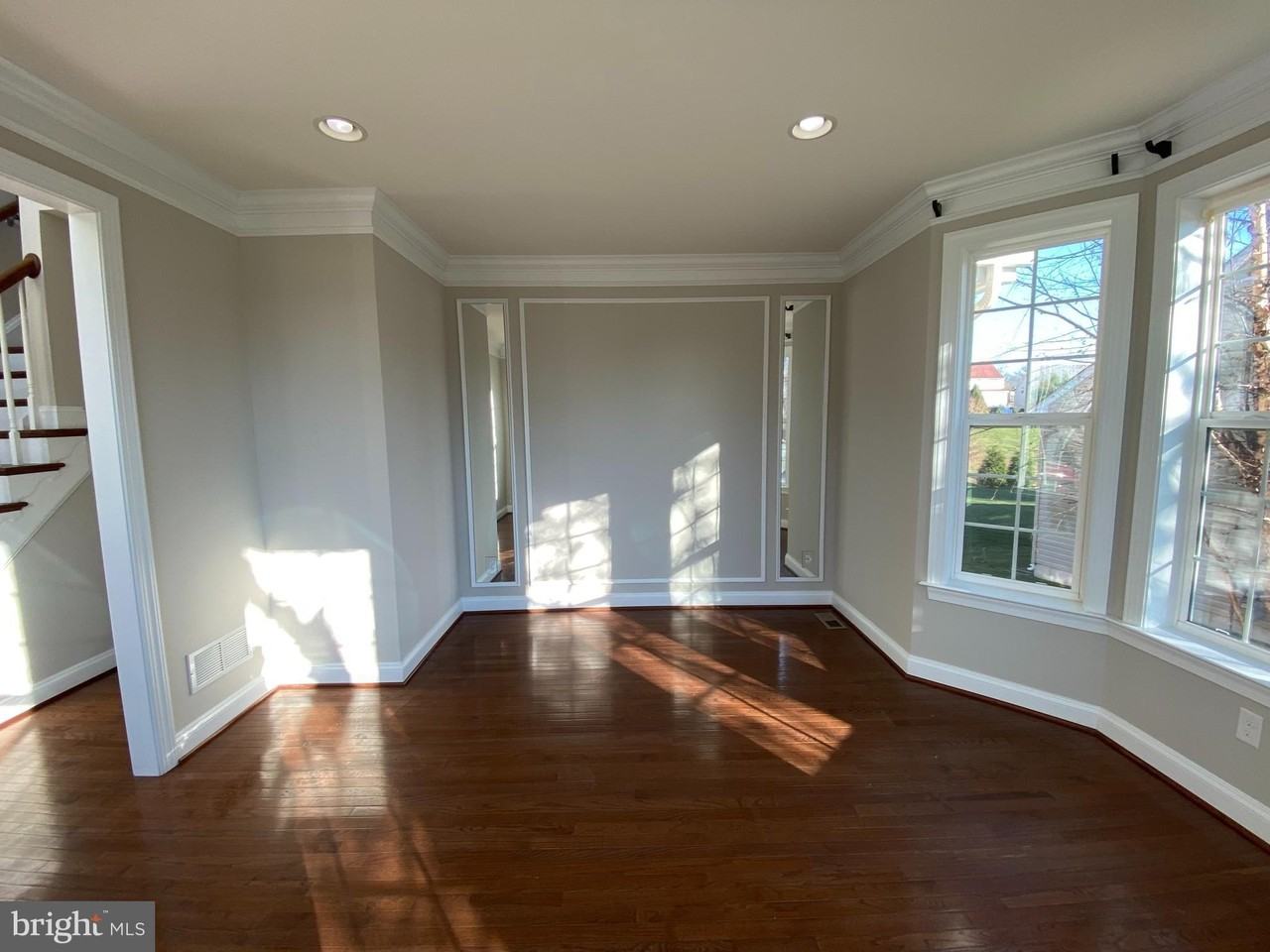 301 Wagon Wheel Ln - Photo 5 of 25