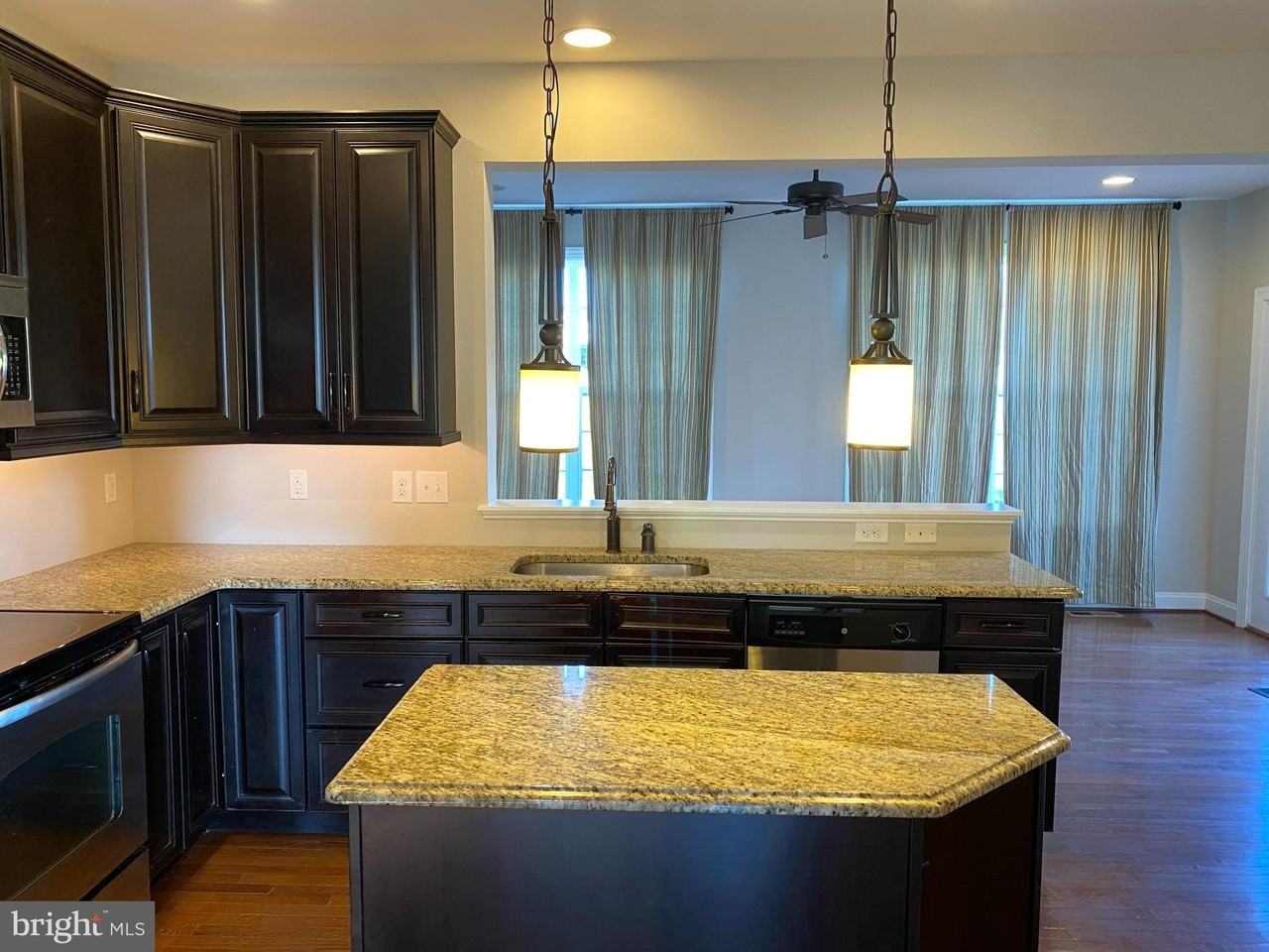 301 Wagon Wheel Ln - Photo 7 of 25