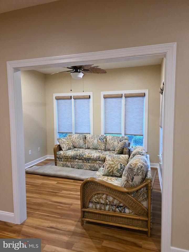 15 Bayberry St - Photo 4 of 15