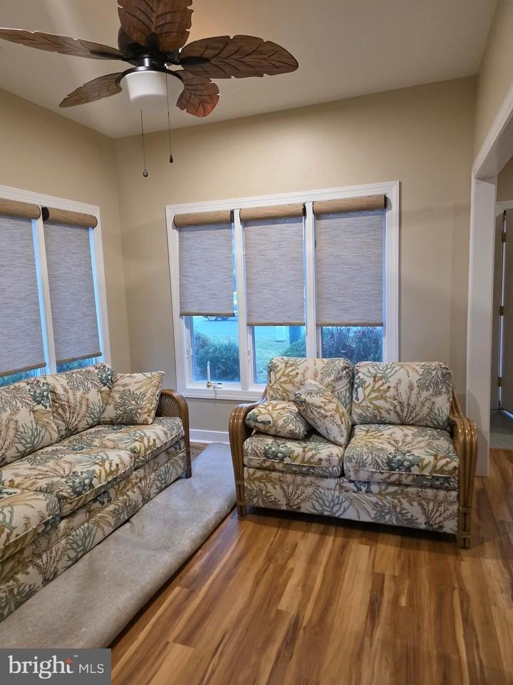 15 Bayberry St - Photo 5 of 15