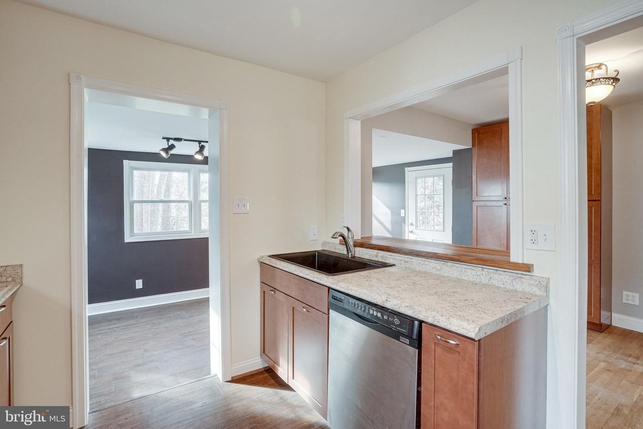 4107 Byrd Ct - Photo 5 of 17