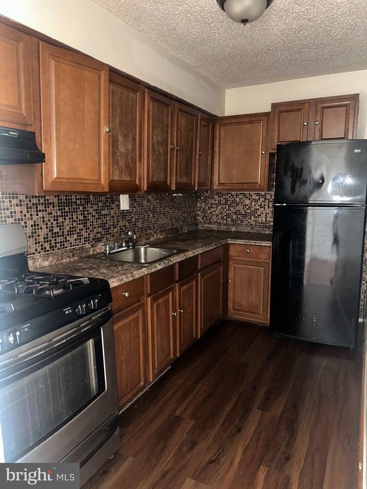 3817 Swann Rd #101 - Photo 3 of 8