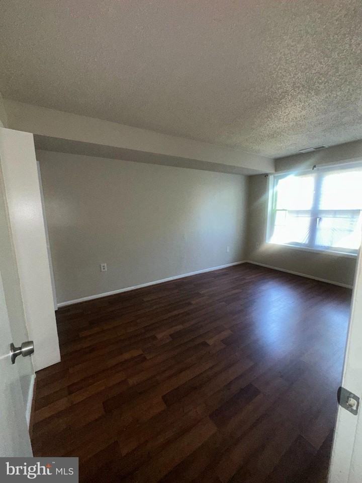 3817 Swann Rd #101 - Photo 5 of 8