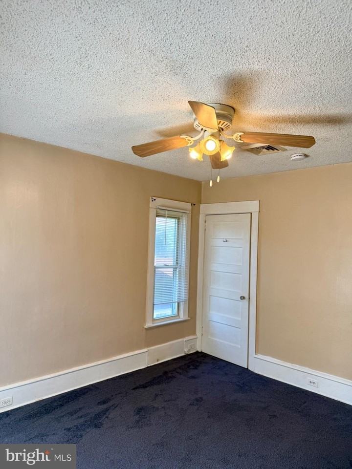 14 Clinton Ave #2 - Photo 3 of 16