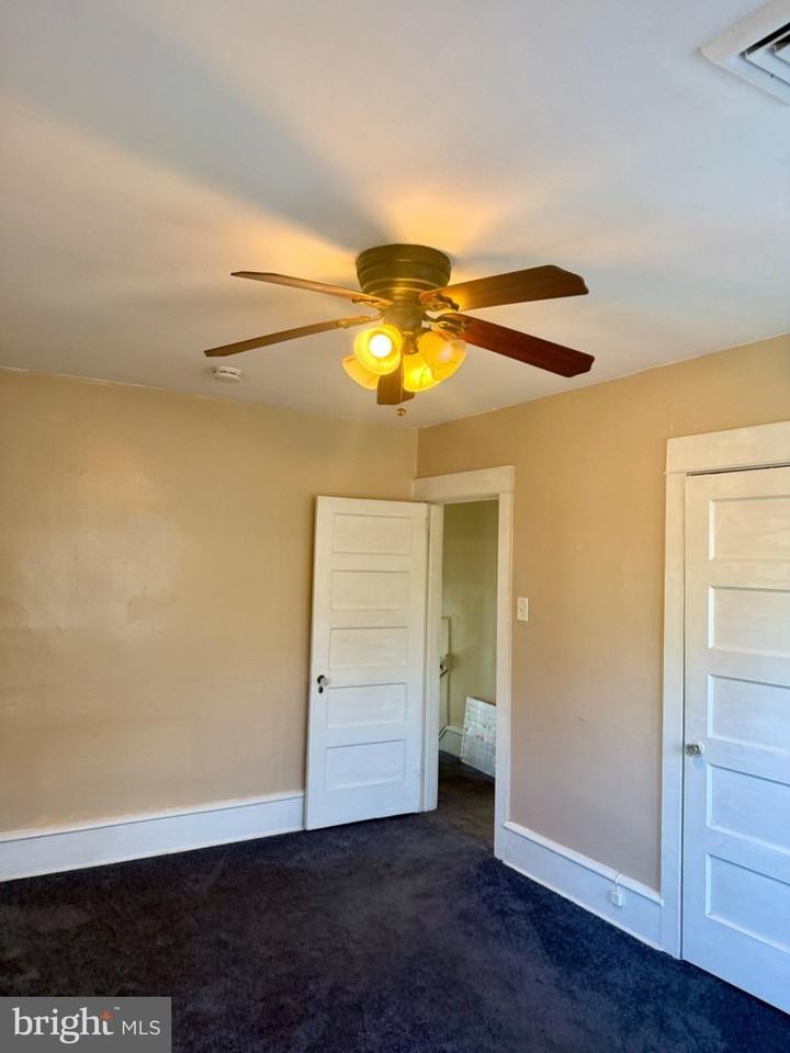 14 Clinton Ave #2 - Photo 4 of 16