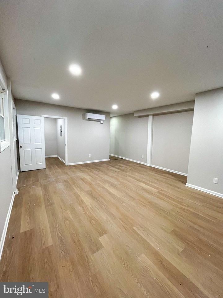 200 Fulton St - Photo 2 of 10