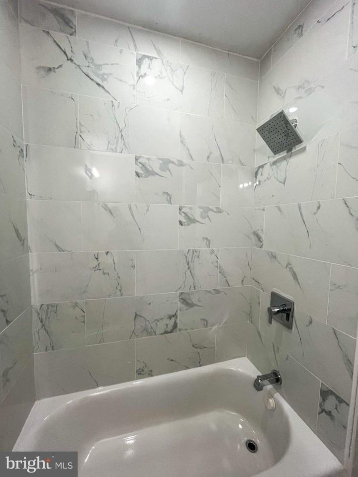 200 Fulton St - Photo 5 of 10
